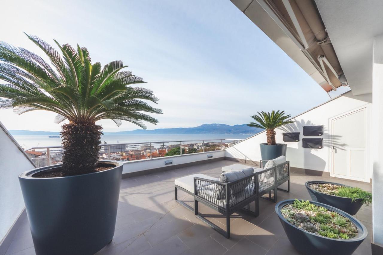 Penthouse Belvedere City View With Private Parking Rijeka Exterior photo