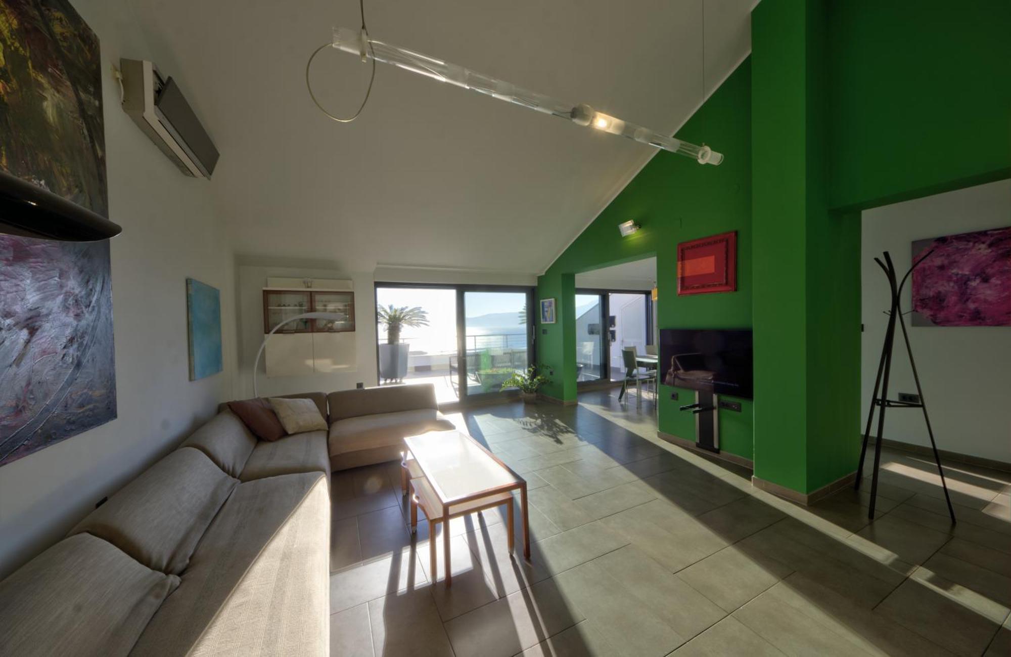 Penthouse Belvedere City View With Private Parking Rijeka Exterior photo